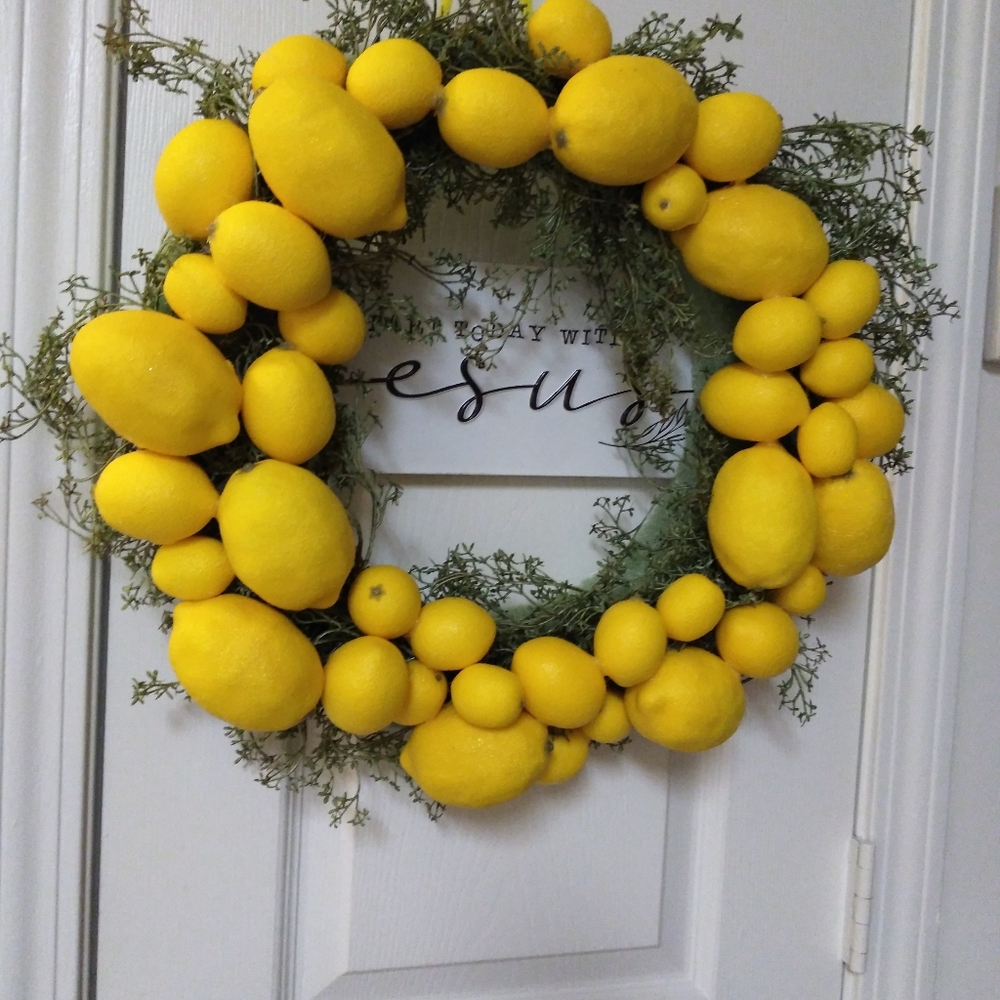 Lemon wreath